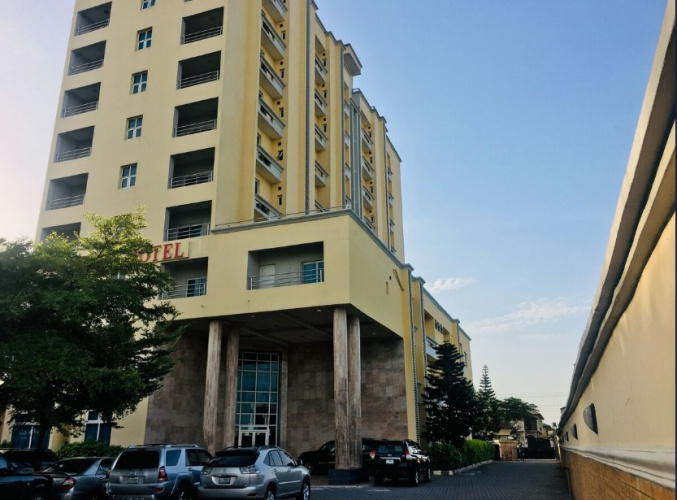 Peninsula Towers Hotel