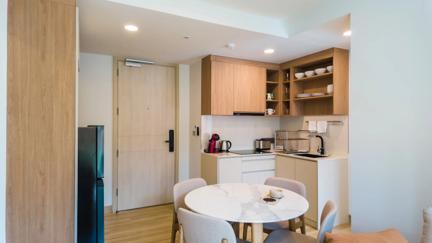 2 Spalni V Skypark Apartment