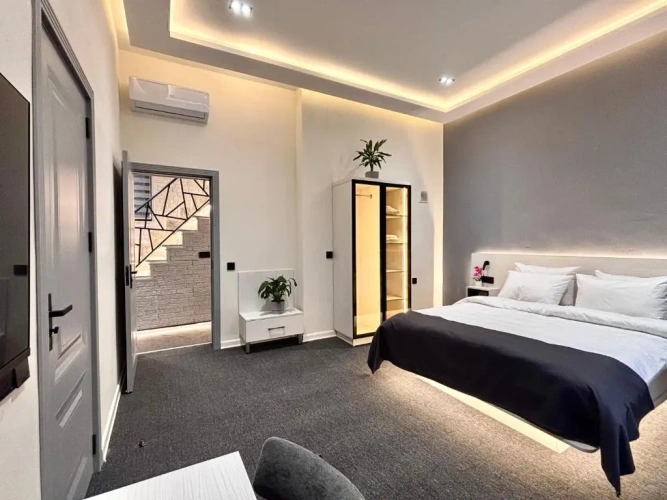 Suite with garden view