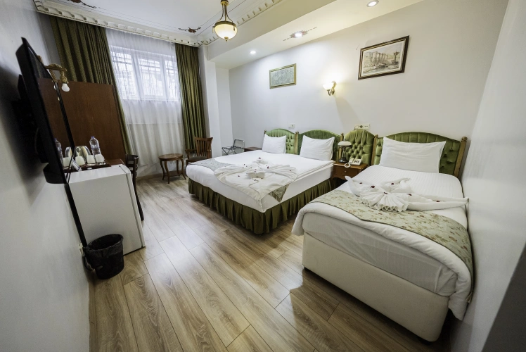 Economy Triple room