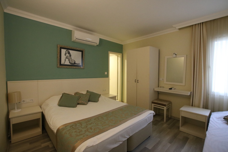 Economy room