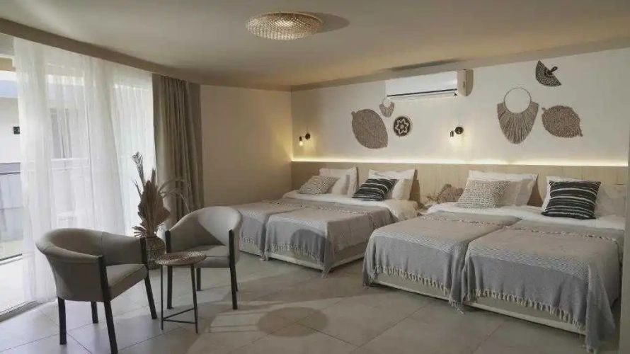 Standard Quadruple room