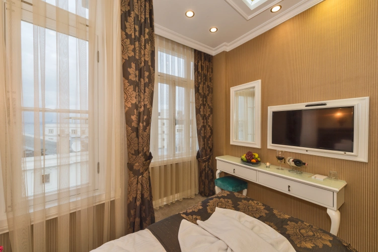 Economy Double room with city view