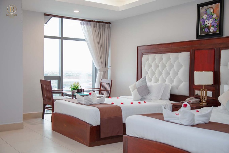 Superior Twin room with city view