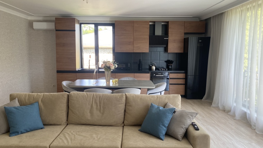 3 Bedrooms Apartment with balcony and with view