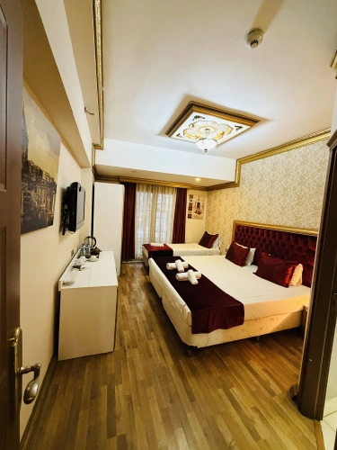 Triple room