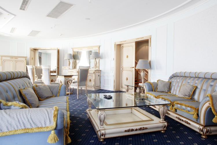 Presidential Suite with balcony and with city view