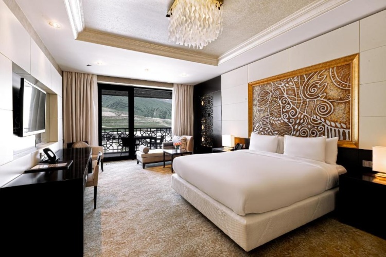 Deluxe Double room with balcony and with mountain view