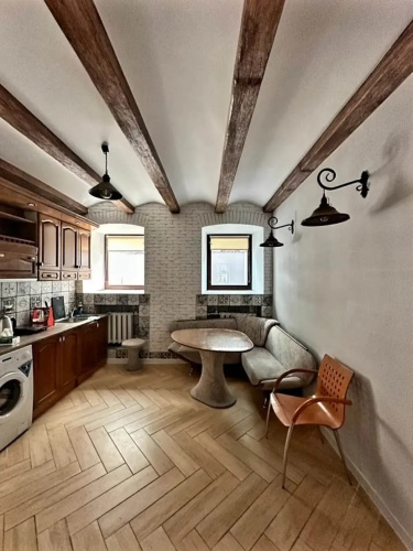 V Tsentre Goroda Apartments