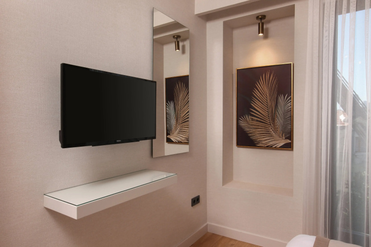 The Pearl Suites
