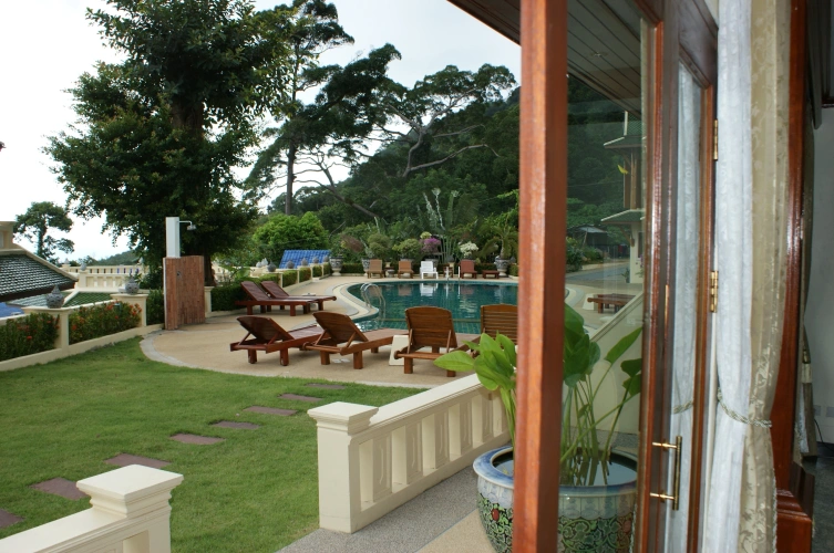 Deluxe Double Apartment with partial sea view