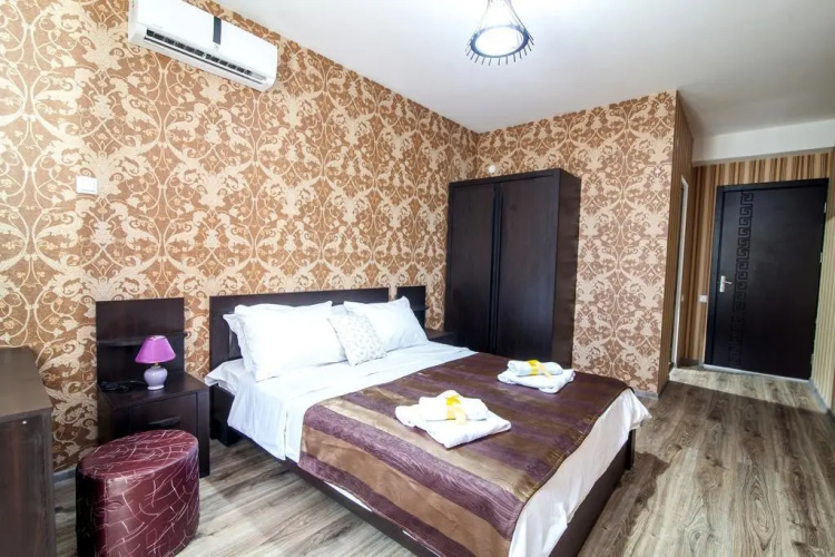 Hotel Ellegance