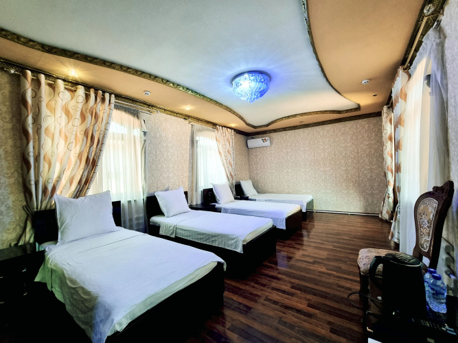 Shahram Plus Hotel