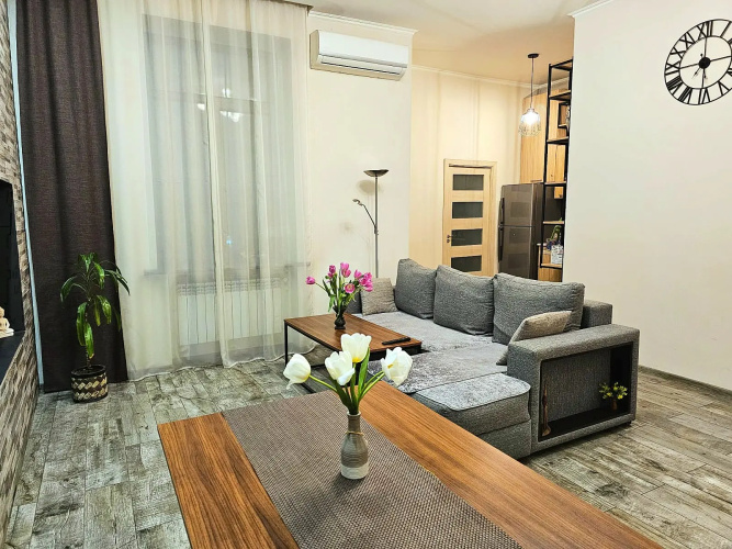 Ploshad Respubliki Apartments