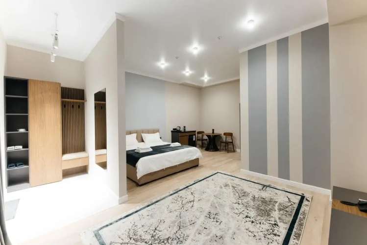 Aura Hotel