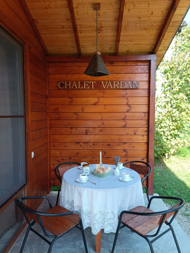 Chalet Vardan Bungalow