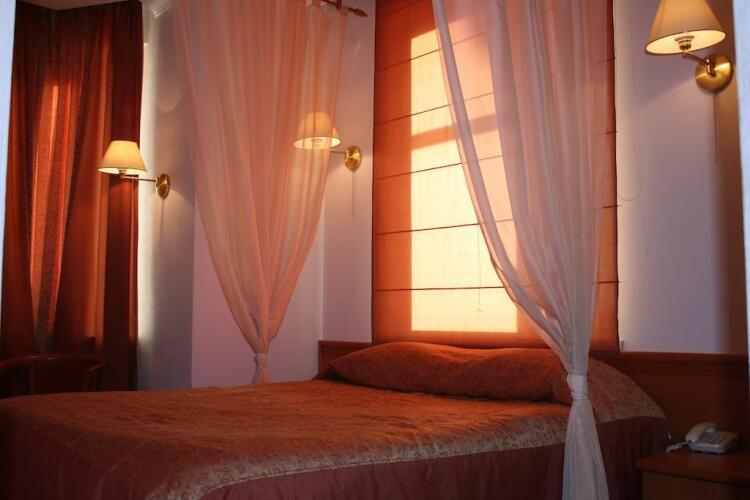 Фотография номера гостиницы Чайная Роза