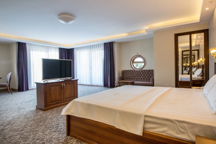 Suite with balcony