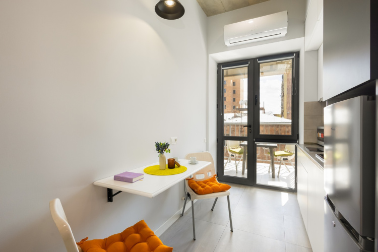 On Amiryan Str. 26/4-23/2 Apartments