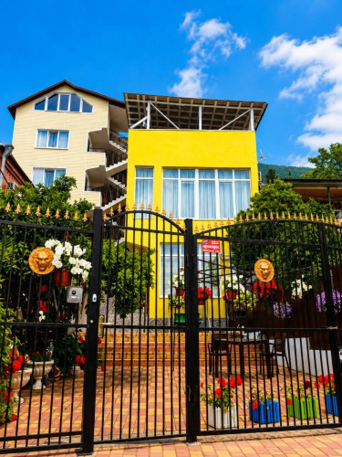 Hotel Anna Sariya