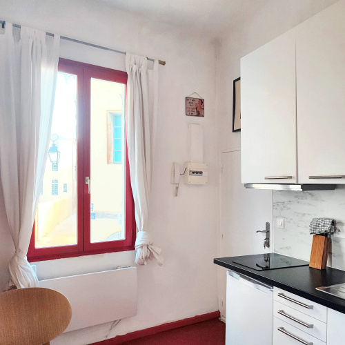Precheurs Studios Apartments