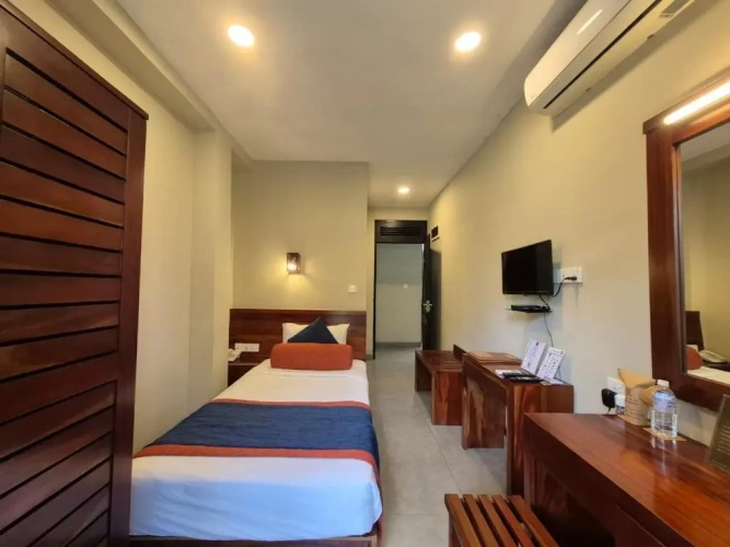 Deluxe Single room with city view