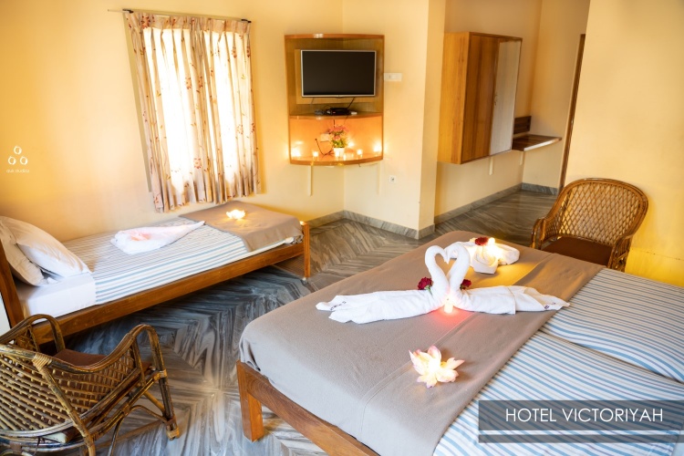 Standard Triple room