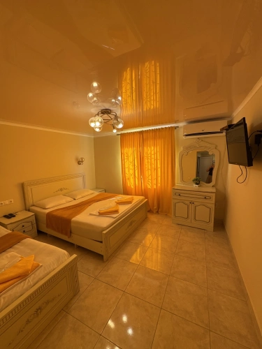 Suite with balcony and with courtyard view