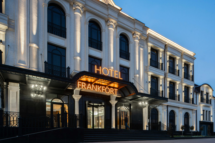 FRANKFORT Expo Hotel&Spa