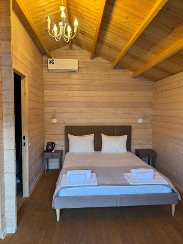 Bungalow with balcony and with view