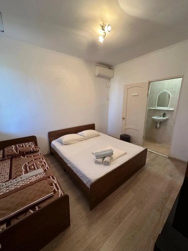 Standard Triple room with balcony