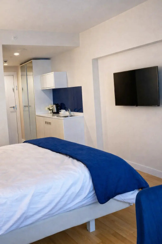 Seaside Luxury Studio with Views Apartments