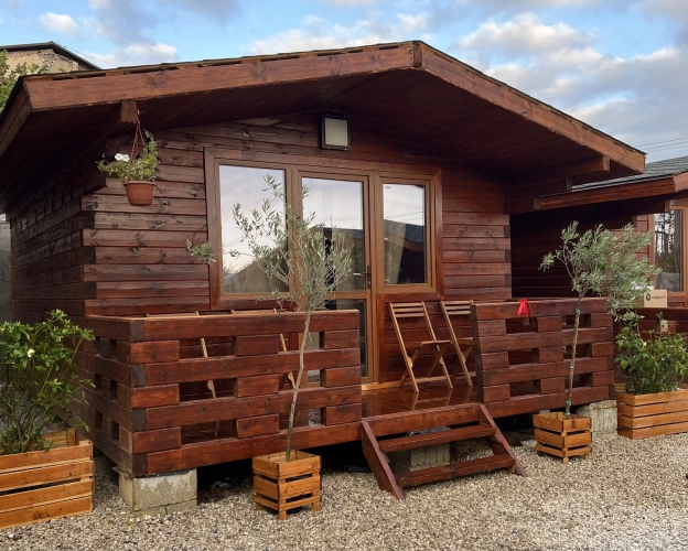 1 Bedroom Cottage with balcony