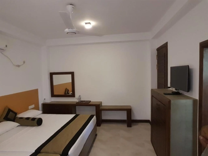 Deluxe Single room with view