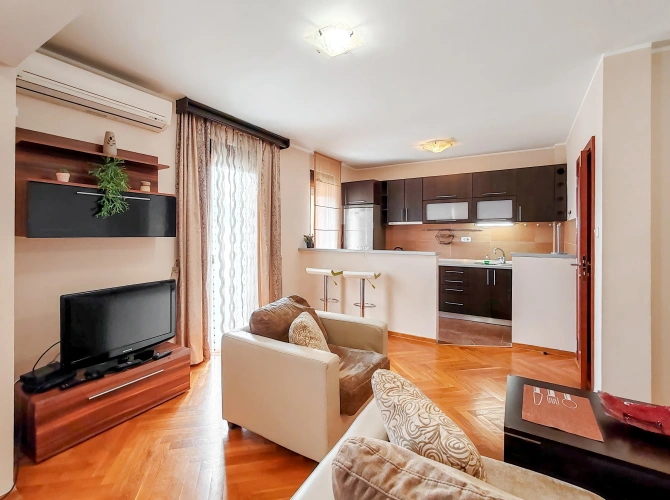 Triple Apartment with balcony and with view