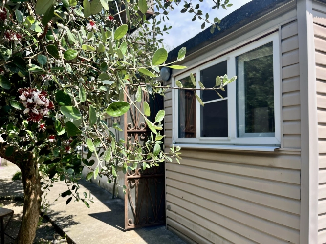 2 Bedrooms Standard Quadruple Family room with balcony and with courtyard view
