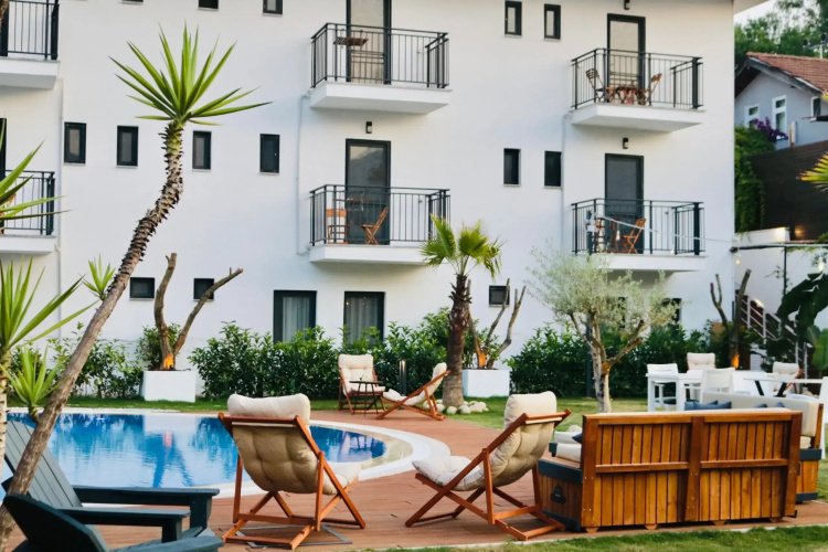 Yengec Hotel