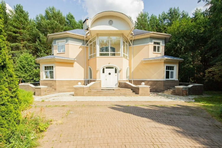 Фотография номера Коттеджа Частный дом лесной с бассейном
