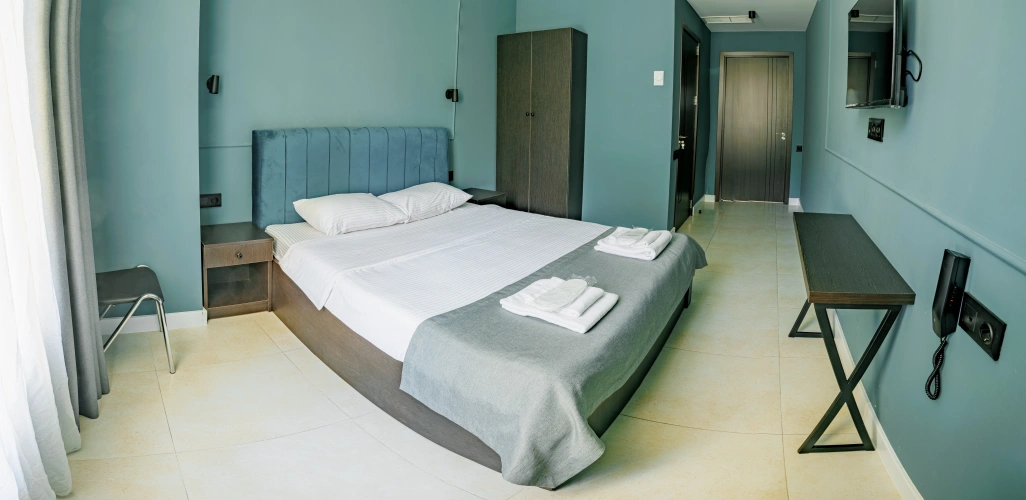 Standard Double room with city view