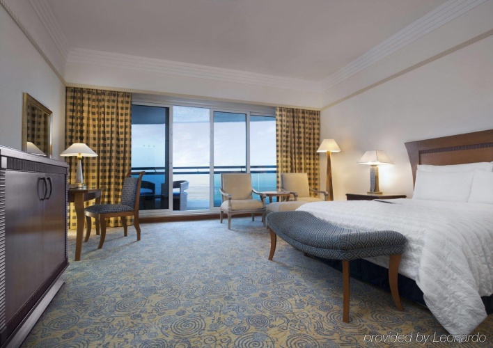 Le Meridien Al Aqah Beach Resort photo 6