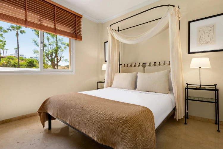 1 Bedroom Deluxe Double Suite
