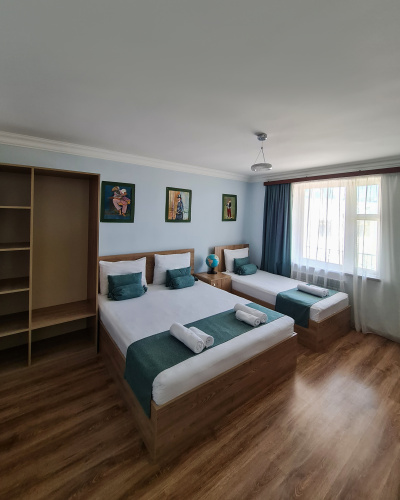 Deluxe Family room with balcony and with view