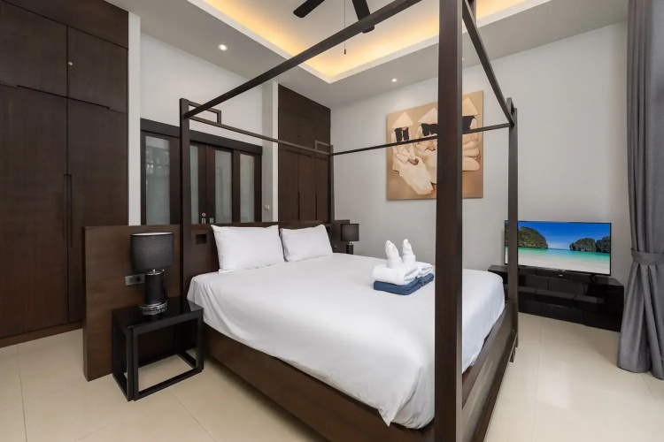 Iotama 2BR Private Pool Nai Harn Beach Villa