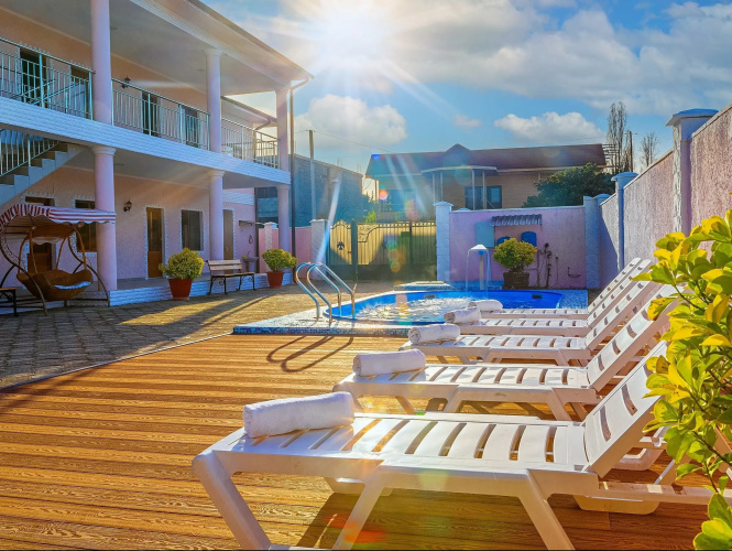 PLatan Mini hotel