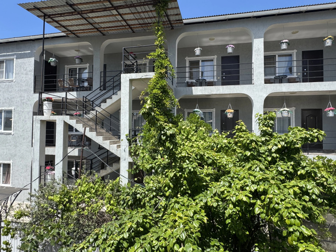 Izumrudny Guest house