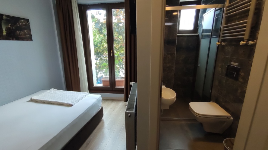 Standard Double room with balcony and with view
