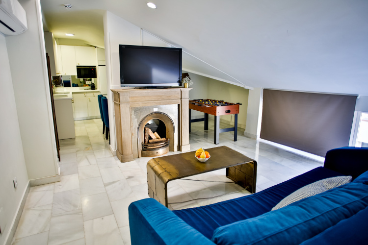 Quadruple Suite