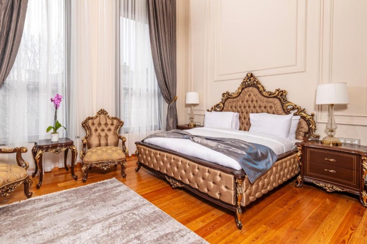Presidential Suite with balcony