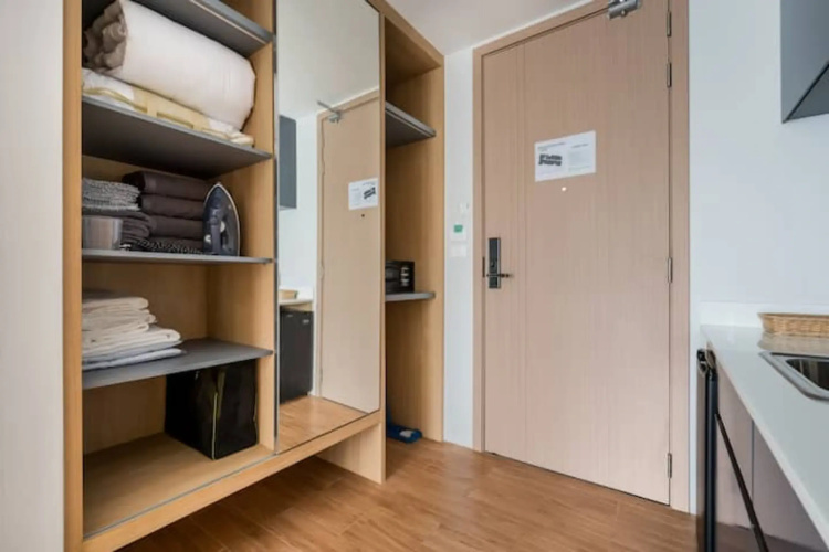 Luxury Wyndham Studio Beachfront & Pool Access Apartments