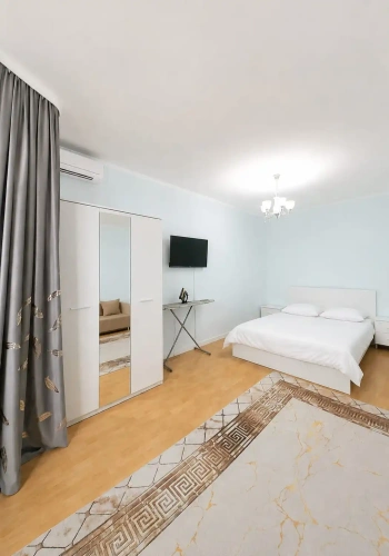 Uyutnye Apartamenty V Tsentre Goroda Uralsk Flat